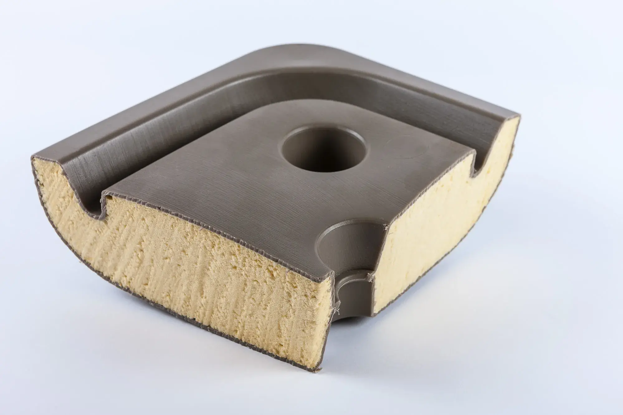 Moulage en mousse isolante